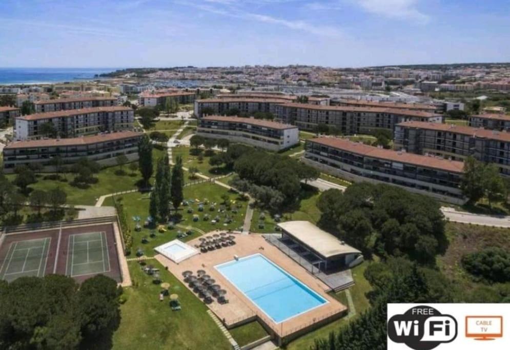 Sea View Apartment Near Meia Praia Beach In Lagos! Eksteriør bilde