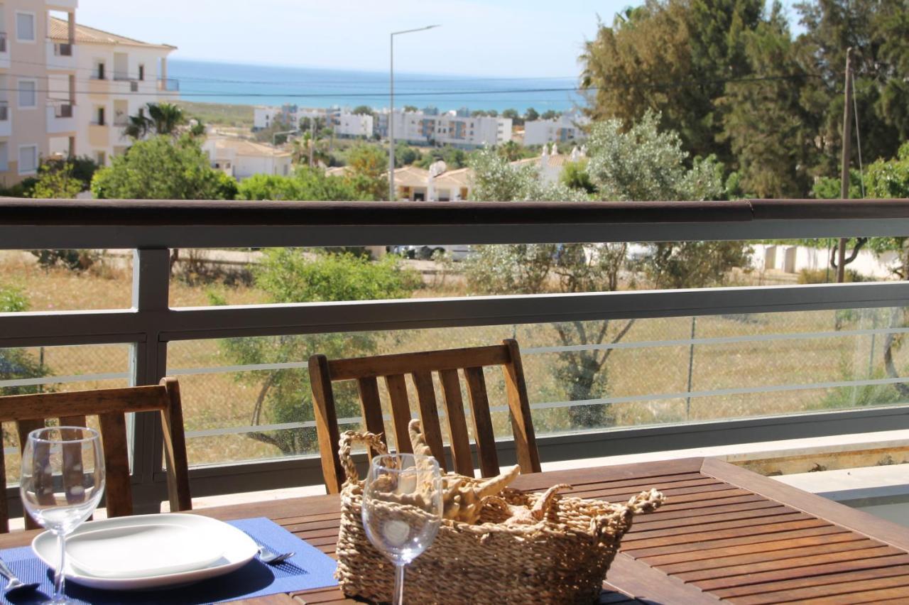 Sea View Apartment Near Meia Praia Beach In Lagos! Eksteriør bilde